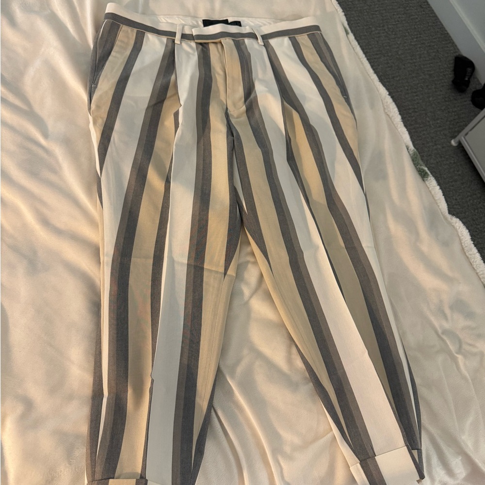 Men's Striped Tapered Dress Pants - White & Gray